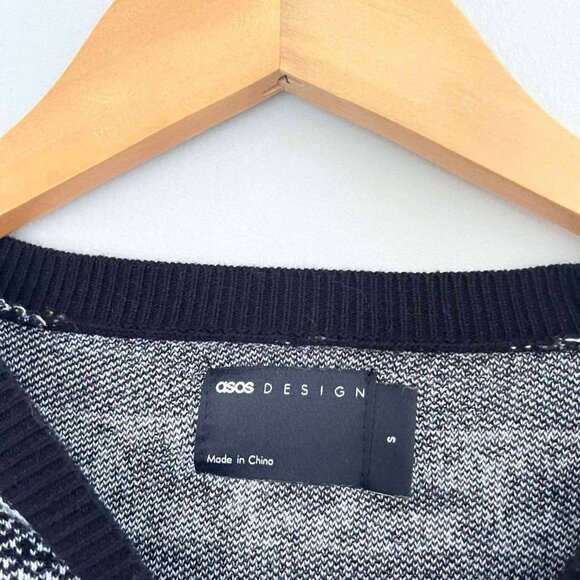 ASOS Design Knitted Fairisle Sweater Winter Christmas Print Size Small - Picture 3 of 4